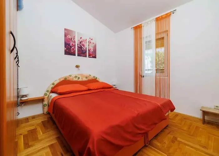 Apartment In 54337
