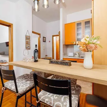 In Crikvenica 54337 * Sopaljska