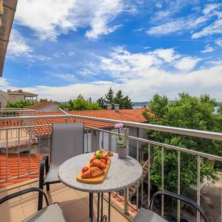Lägenhet In Crikvenica 54337 Sopaljska